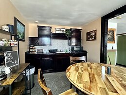 Moosehead Lodge & Cabins