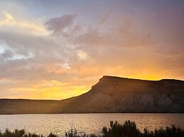 Moosehead Lodge & Cabins