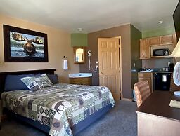 Moosehead Lodge & Cabins