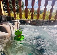 Moosehead Lodge & Cabins