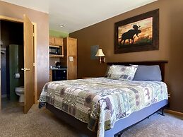 Moosehead Lodge & Cabins