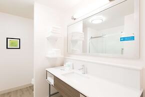 Hampton Inn & Suites Walterboro