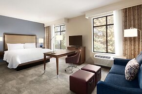 Hampton Inn & Suites Seattle/Renton
