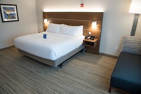 Holiday Inn Express & Suites Mishawaka - South Bend, an IHG Hotel