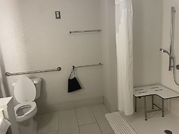 Holiday Inn Express & Suites Mishawaka - South Bend by IHG