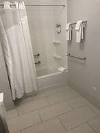 Holiday Inn Express & Suites Mishawaka - South Bend by IHG