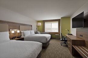 Holiday Inn Express & Suites Portland Airport - Cascade Stn by IHG