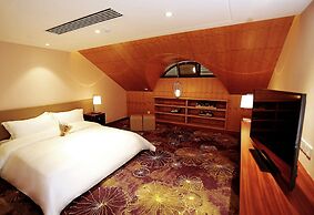 Qingdao Impression Hotel