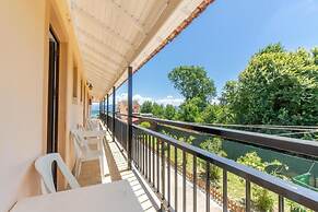 Sandy Beach Complex by Konnect - Poolside Studios and Seaside Apartmen