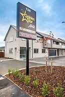 Golden Star Motel