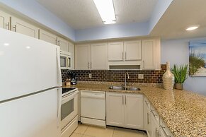 Paradise Beach Club by Happy Palm Stays