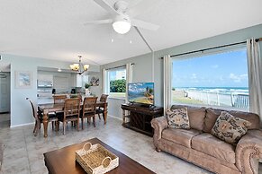 Paradise Beach Club by Happy Palm Stays