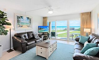 Paradise Beach Club by Happy Palm Stays