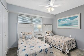 Paradise Beach Club by Happy Palm Stays