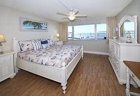 Paradise Beach Club by Happy Palm Stays