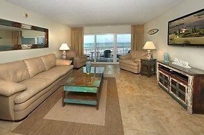 Paradise Beach Club by Happy Palm Stays