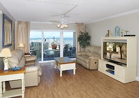 Paradise Beach Club by Happy Palm Stays