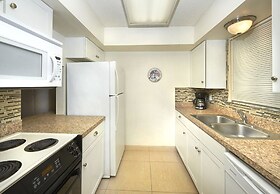 Paradise Beach Club by Happy Palm Stays