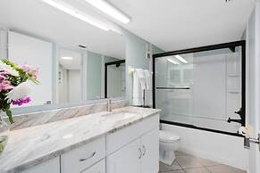 Paradise Beach Club by Happy Palm Stays