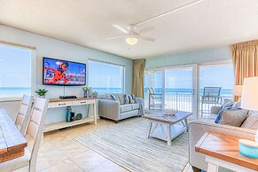 Paradise Beach Club by Happy Palm Stays