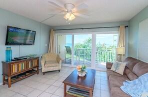 Paradise Beach Club by Happy Palm Stays