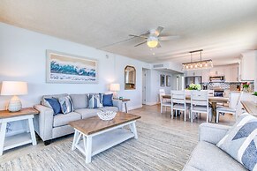 Paradise Beach Club by Happy Palm Stays