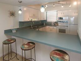 Paradise Beach Club by Happy Palm Stays