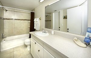 Paradise Beach Club by Happy Palm Stays