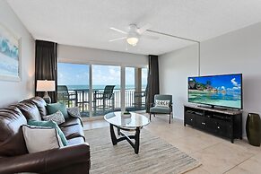 Paradise Beach Club by Happy Palm Stays