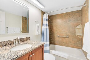 Paradise Beach Club by Happy Palm Stays