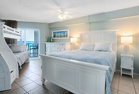 Paradise Beach Club by Happy Palm Stays