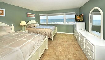 Paradise Beach Club by Happy Palm Stays