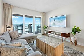 Paradise Beach Club by Happy Palm Stays