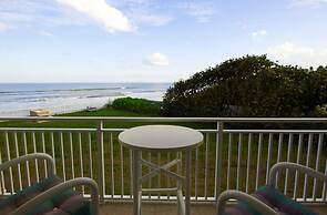 Paradise Beach Club by Happy Palm Stays