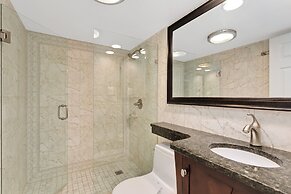 Paradise Beach Club by Happy Palm Stays