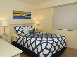 Paradise Beach Club by Happy Palm Stays