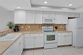 Indian Harbour Beach Club by Happy Palm Stays