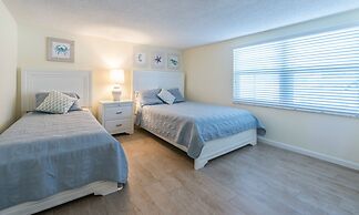 Cocoa Beach Club by Happy Palm Stays