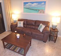 Chateau by the Sea - Happy Palm Stays