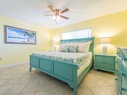 Chateau by the Sea - Happy Palm Stays