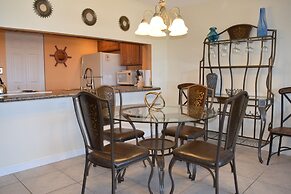 Chateau by the Sea - Happy Palm Stays