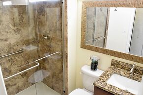 Chateau by the Sea - Happy Palm Stays