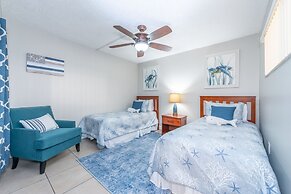 Chateau by the Sea - Happy Palm Stays