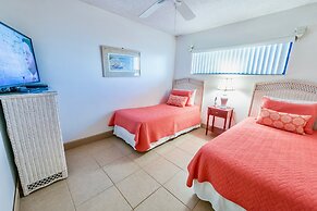 Chateau by the Sea - Happy Palm Stays