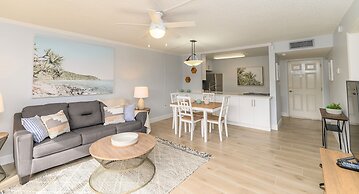 Chateau by the Sea - Happy Palm Stays