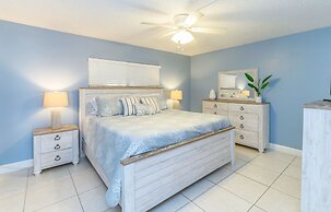 Chateau by the Sea - Happy Palm Stays