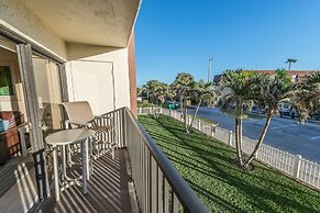 Chateau by the Sea - Happy Palm Stays