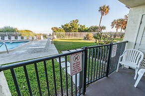 Chateau by the Sea - Happy Palm Stays