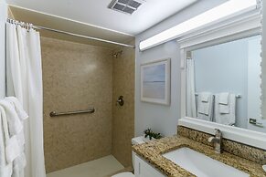 Chateau by the Sea - Happy Palm Stays