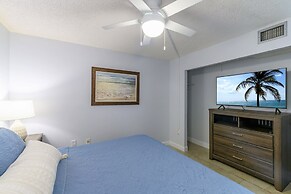 Chateau by the Sea - Happy Palm Stays